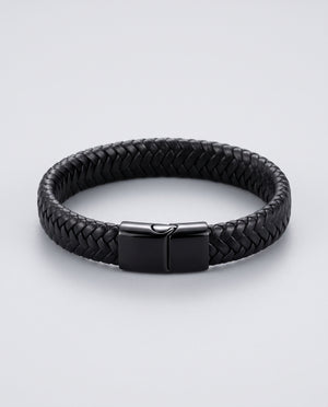 L'Essence Interlock Leather Men Bracelet